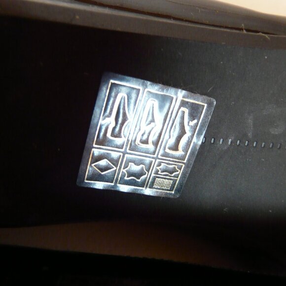 Stuart Weitzman Black Patent Leather Slip On Large Buckle Flats Sz 37 US 6.5 - Picture 11 of 14